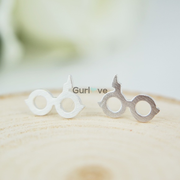 Harry Potter Glasses Stud Earrings - Picture 3 of 4